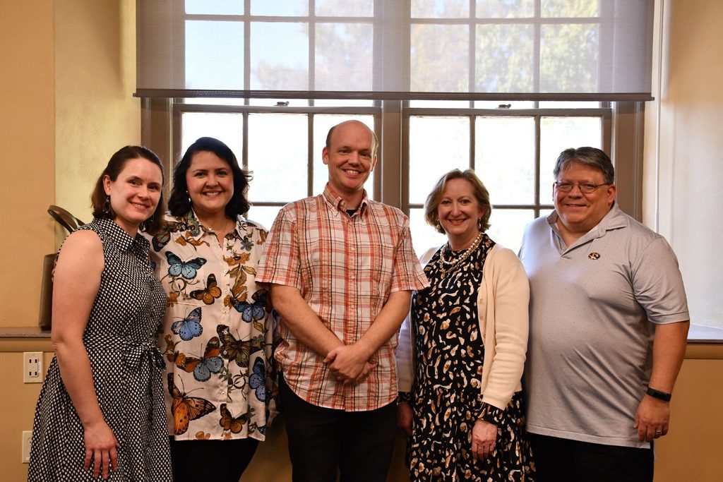 Amy Lanin and attendees at the T4LC reception